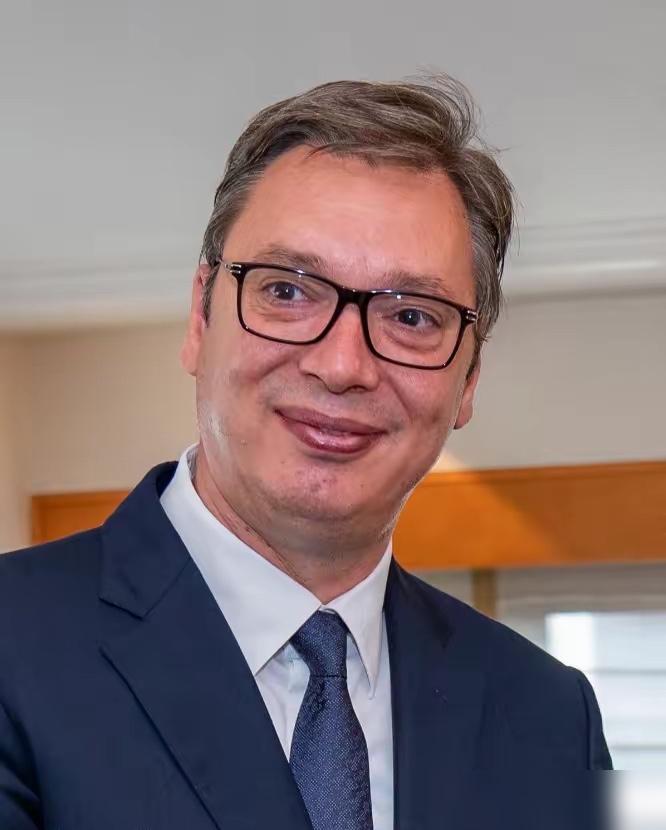 武契奇考虑辞去总统职务，背后黑手果然是西方到访国内没多久，塞尔维亚总统就说出