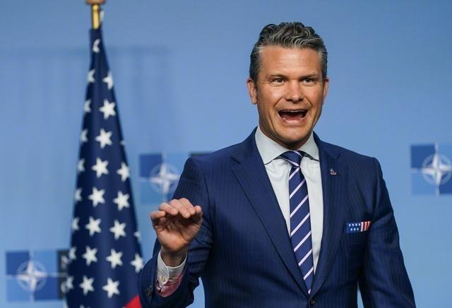 美国要做最大的赢家：中日战机硬碰硬后，美防长送日本一句话，究竟谁在借力打力，坐享