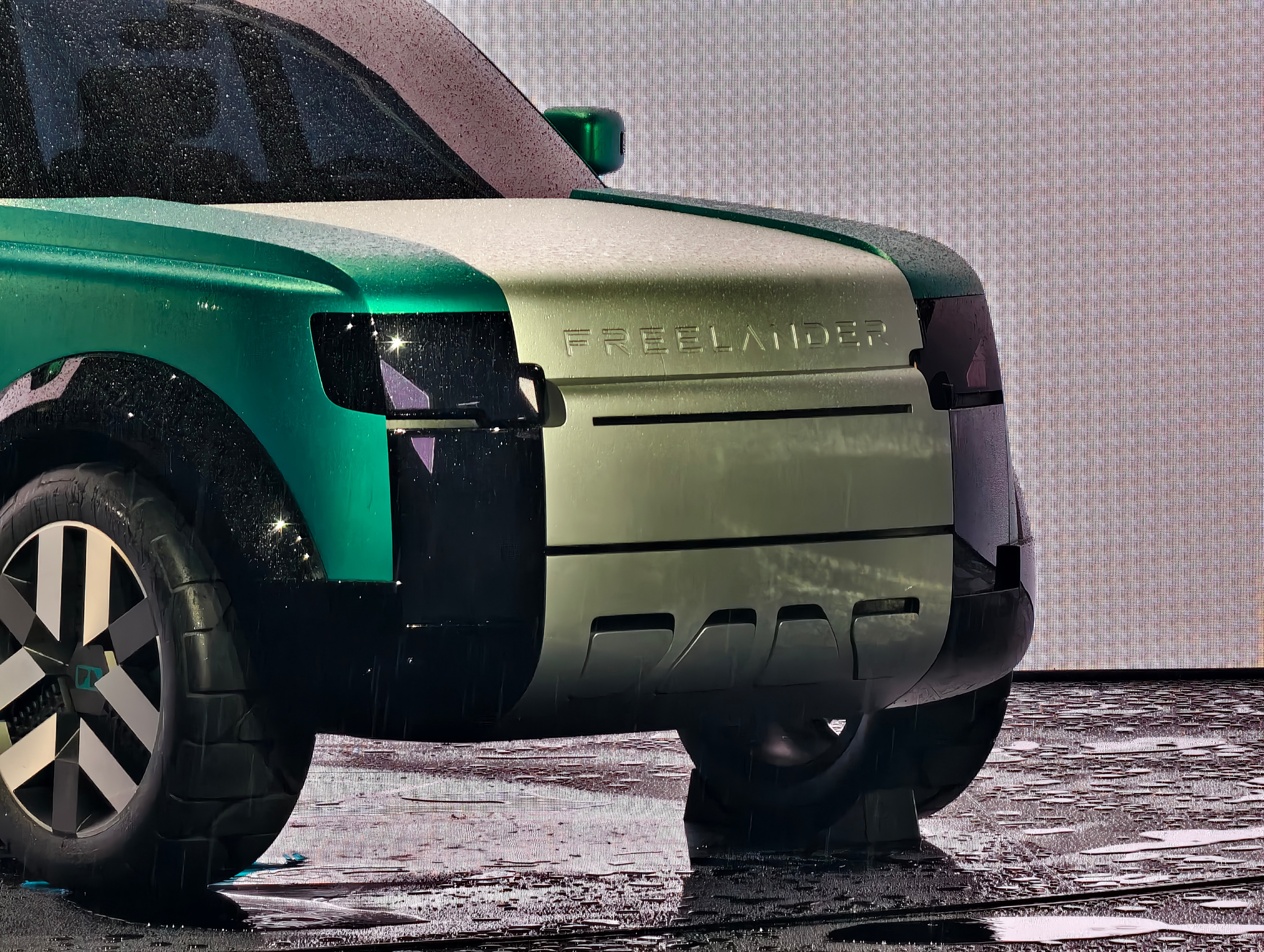 神行者概念车FreelanderConcept97，前脸的灯蛮有意思，你们觉