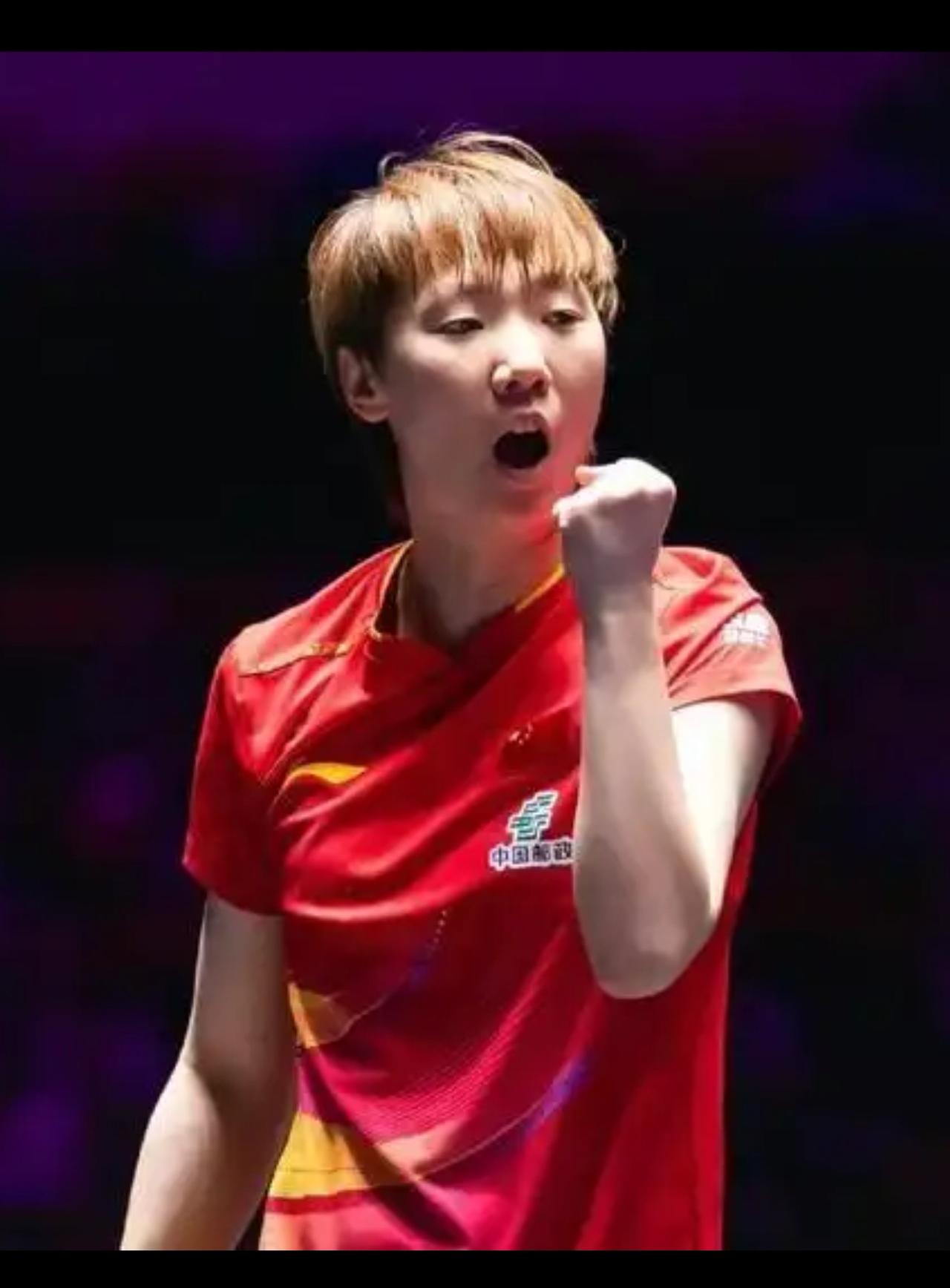 王曼昱又送张本一个四比二！在2月8日海口亚洲杯赛上，王曼昱以4：2战胜了日本张