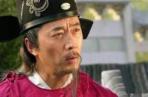 1366年的冬天，一个消息从瓜州传回应天——小明王的船，沉了。朱元璋当场愣住。但