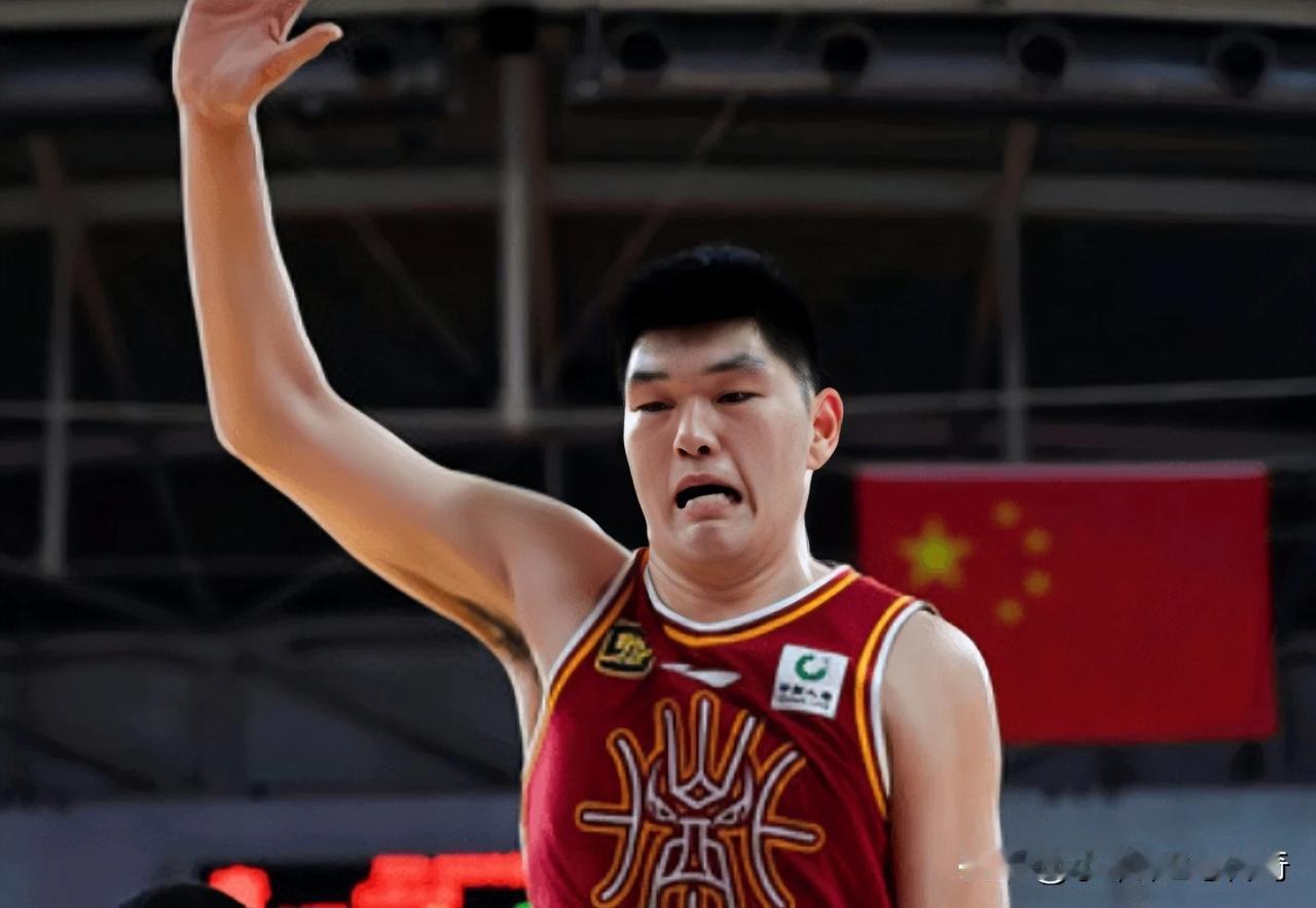 中国篮协官方承认刘传兴造成曾凡博受伤的行为是违体动作。中国篮协官方发文总结了本赛