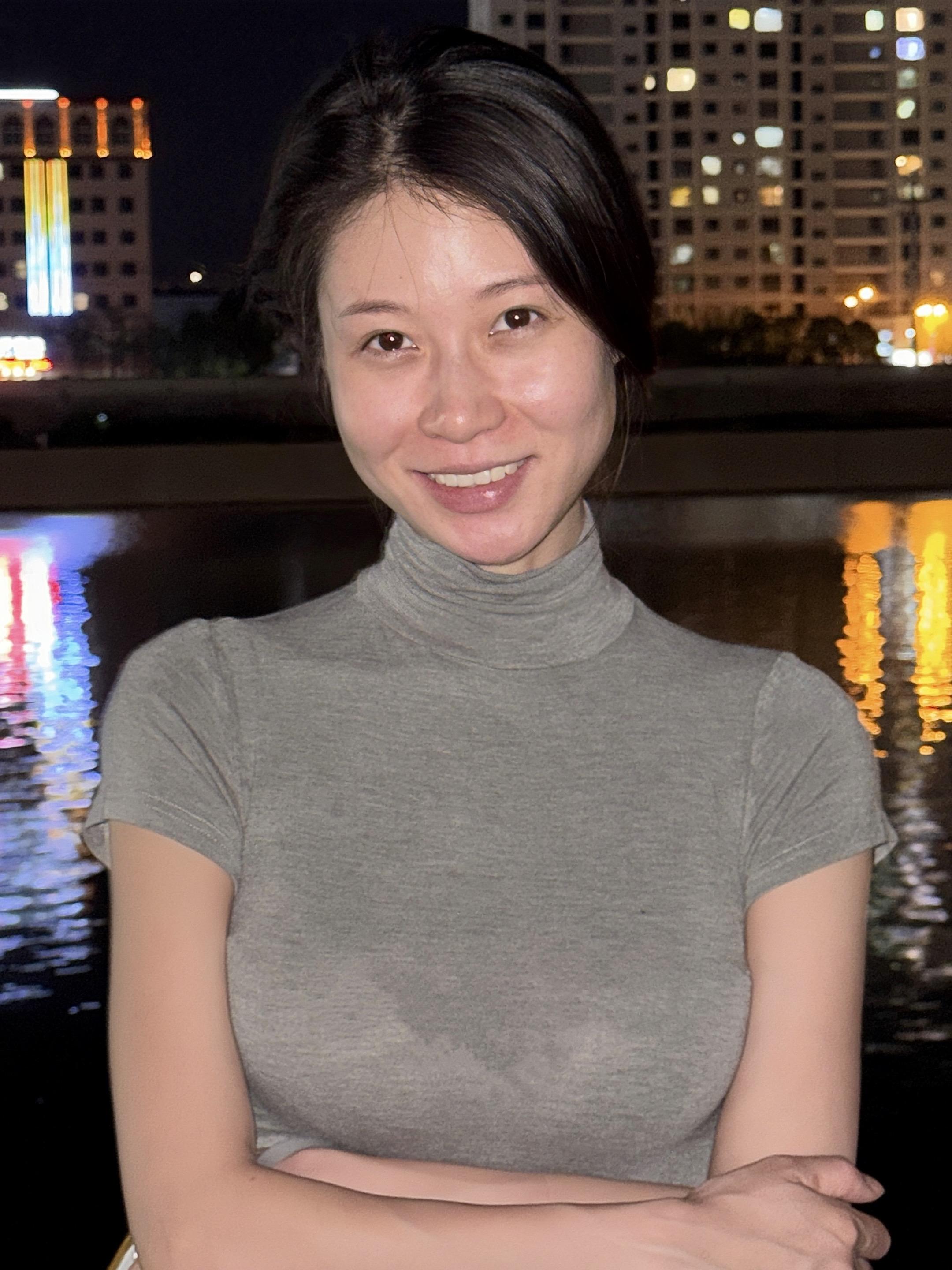 素颜  你看我面相，像是会对命运低头的女人吗