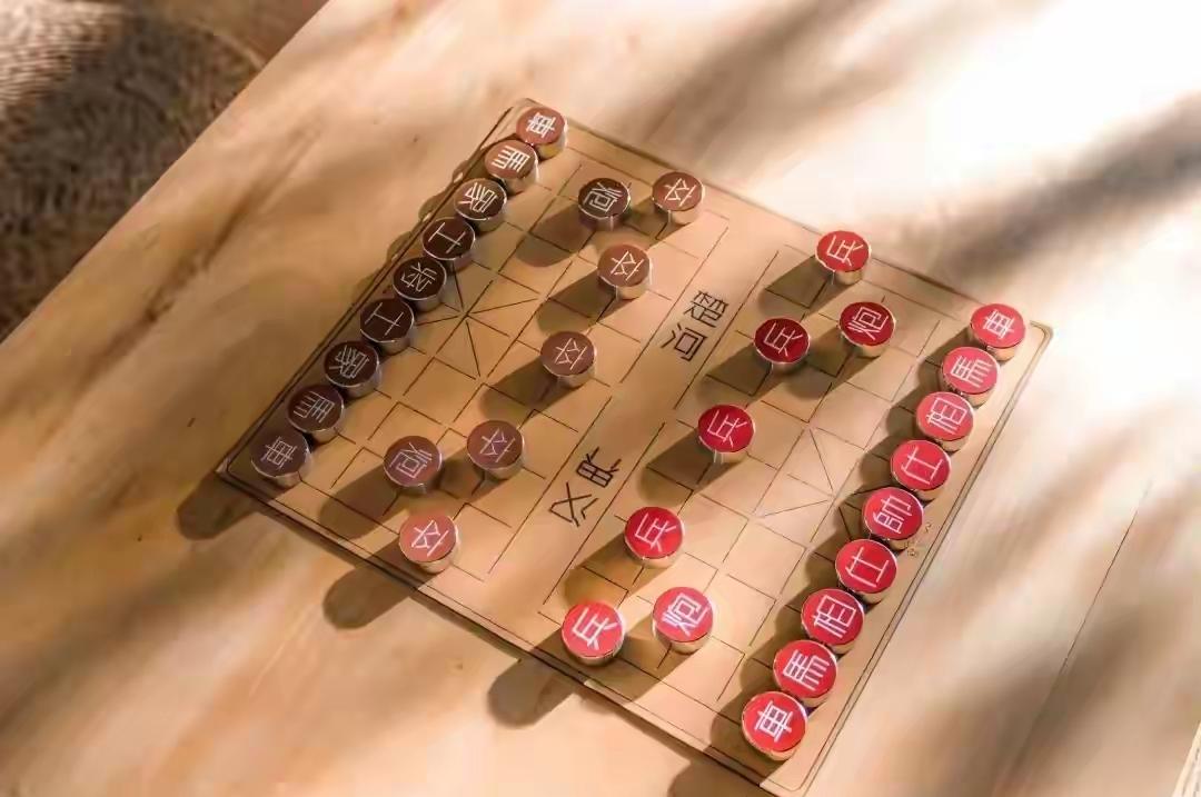 大国博弈从来都是刀光剑影的残酷较量，大家可千万别被网上的杂音带偏了！国际舞