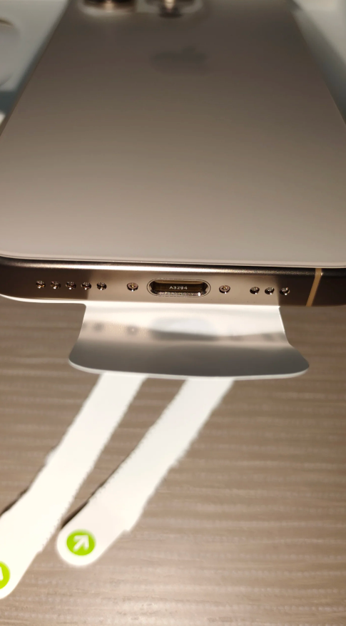 天塌了，以后可能买不到中国生产的iPhone了，因为最新一批的iPhone16