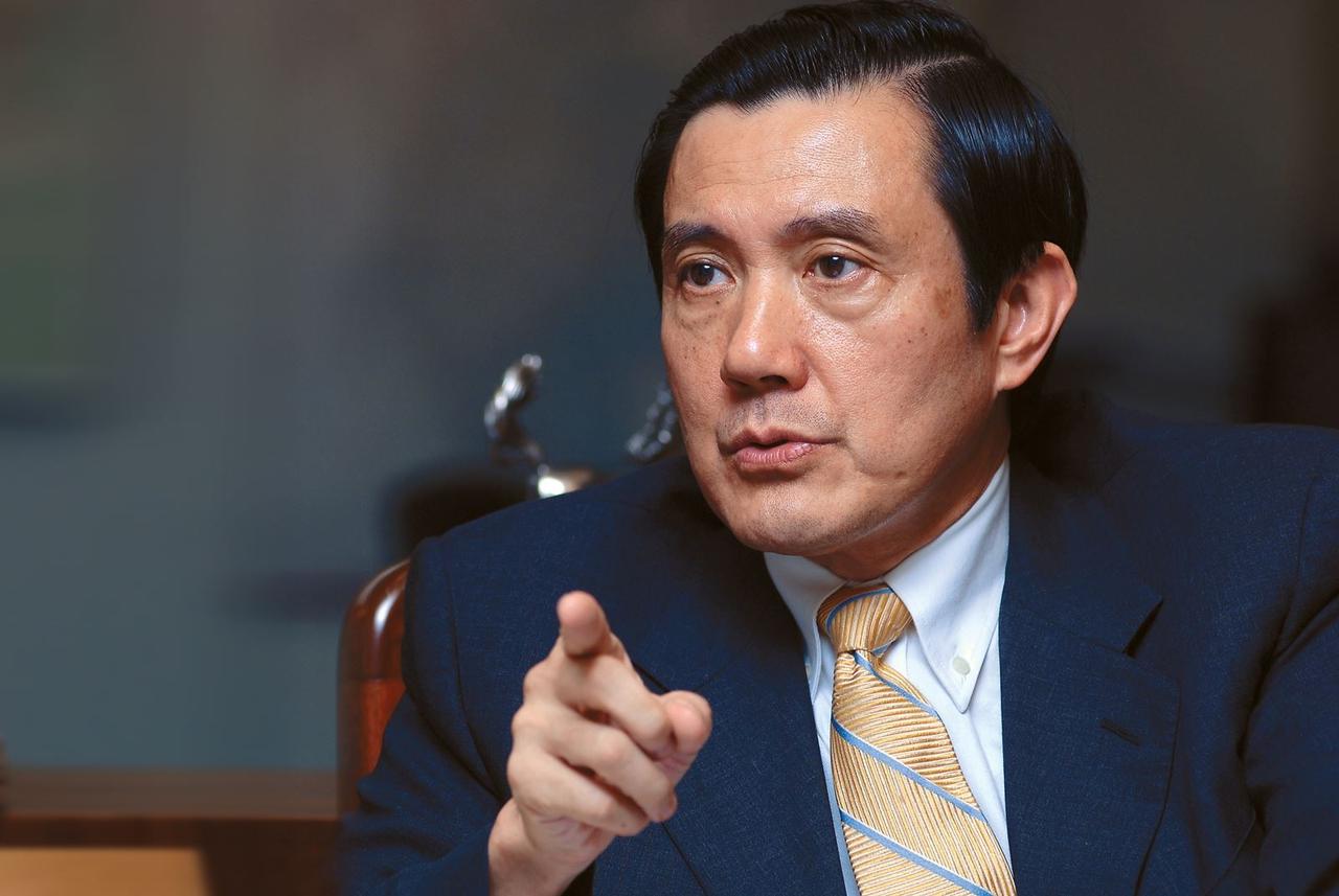 马英九在公开场合喊出“大陆若动武，台湾绝不投降”，声势不小，就在同一时间，解放军