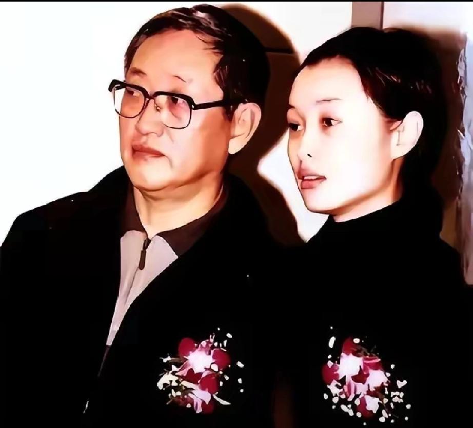 84岁父亲忐忑发问：你会送我去养老院吗？吴越的回答让人破防视