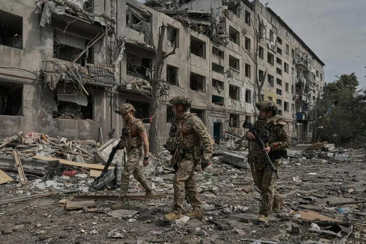 乌克兰究竟还能撑多久？说白了，能撑到2026年。 这场战争到2026年大概率