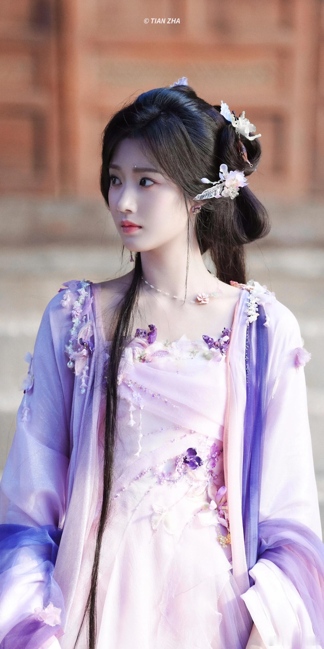 卢昱晓奇迹明意的衣橱卢昱晓｜​​​