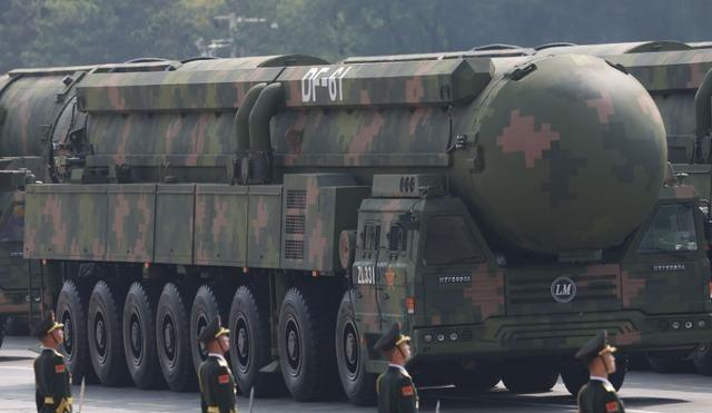东风61露面后，美国破大防，直接躺平，把“哨兵”的预算删了中国把这导弹跟DF