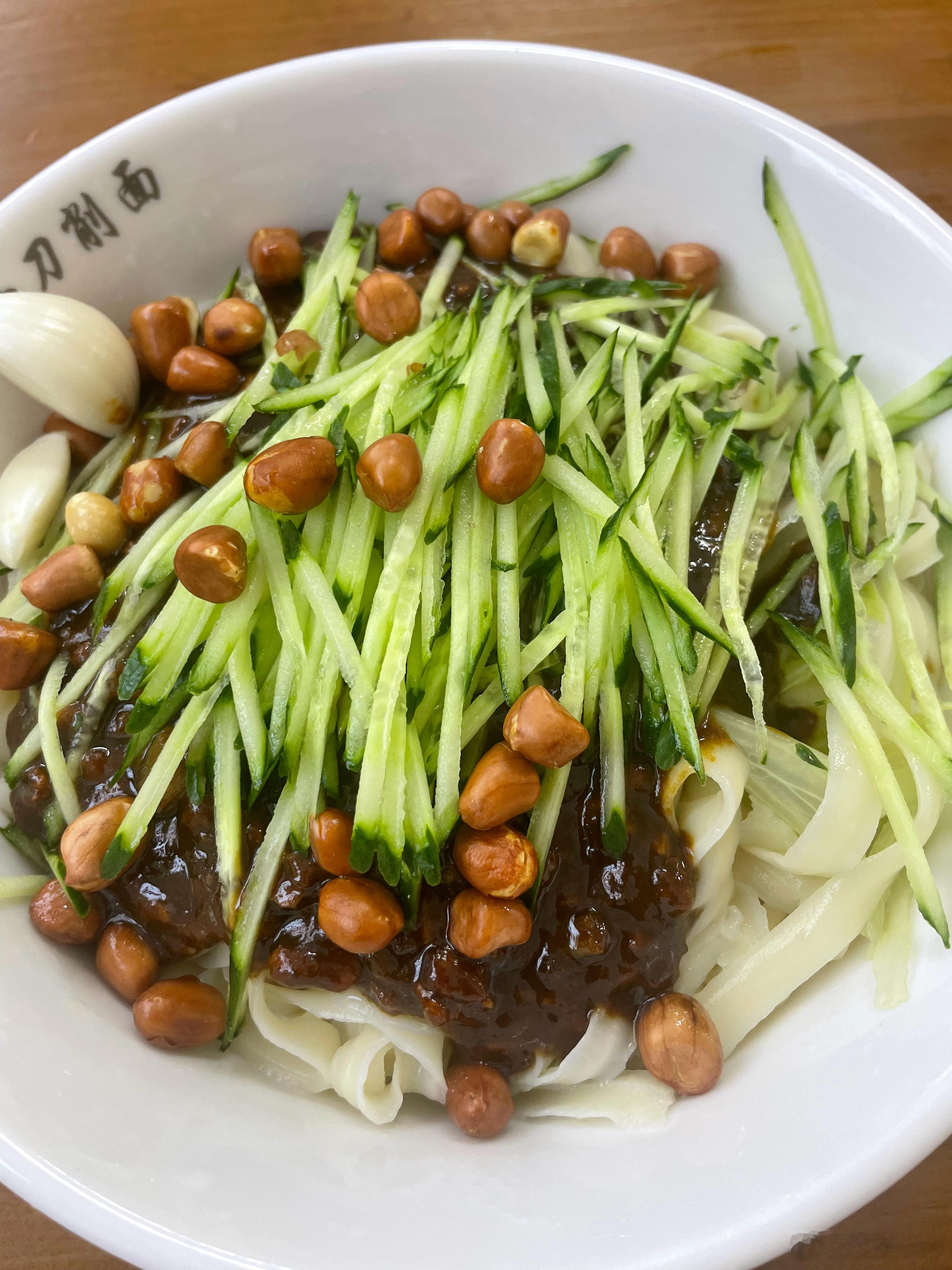 吃面不吃蒜等于没吃蒜。​​​