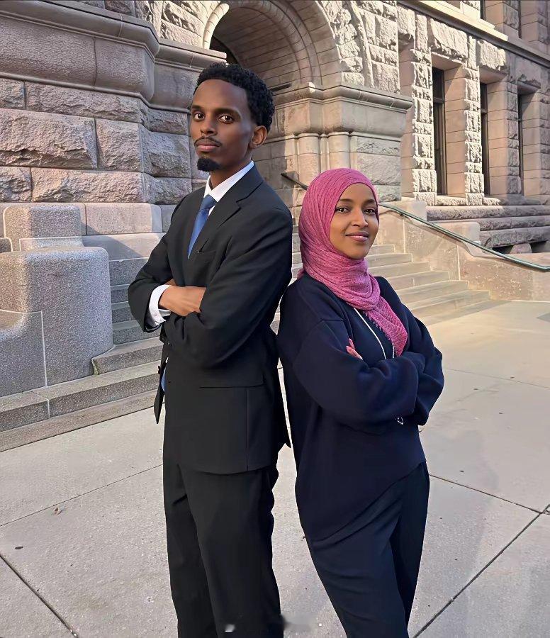 这两名索马里裔的美国政坛新秀，正在颠覆美国的政治，改变美国的走向。这位骨骼惊奇的