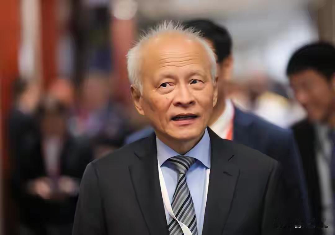 世界老二的位置，中国不会接受，特朗普想要的答案，中方早就给了特朗普屡次高调