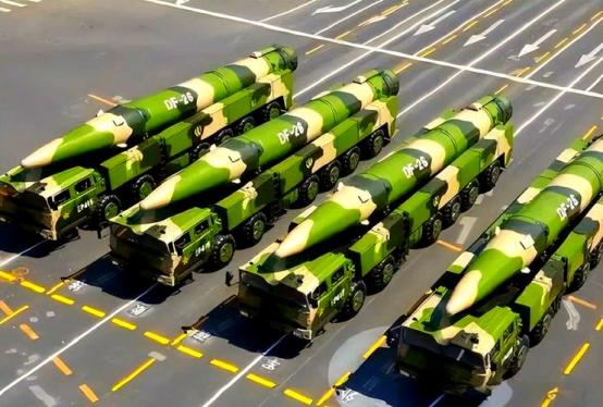 有人专门算过这样一笔账：一旦中美发生冲突，美国攻击的是中国内陆，而中国反击的却只