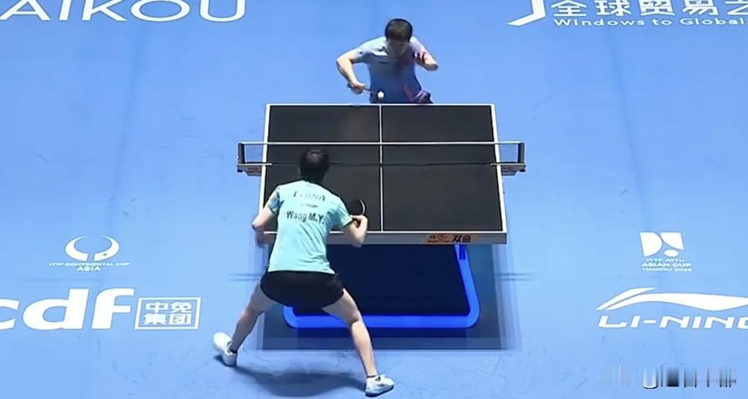 为什么孙颖莎在世界第一的位置上，偏偏就差这一个亚洲杯冠军？有人说她之前是“