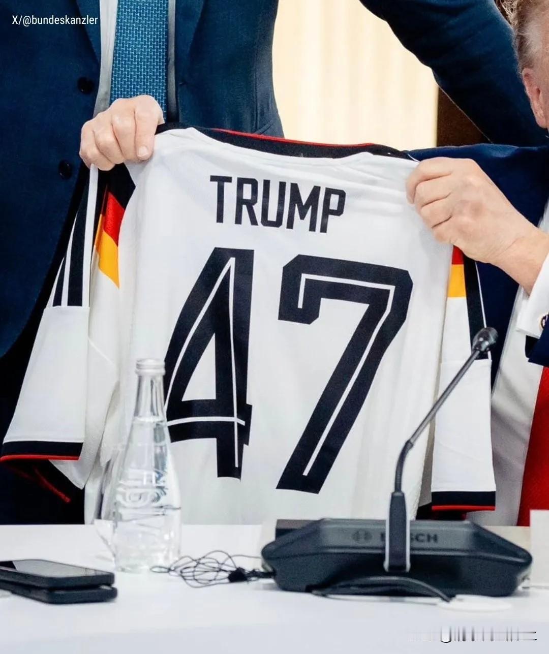 法国G7，川普依旧是中心！可能是老了，也可能是累了，作为西方盟友中年纪最大的