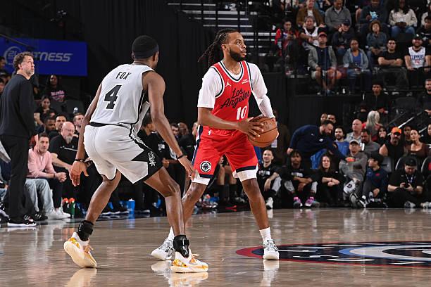 哈登和加兰那笔交易做完的时候就说了，快船在其中是血亏的。加兰的合同又臭又长，本赛