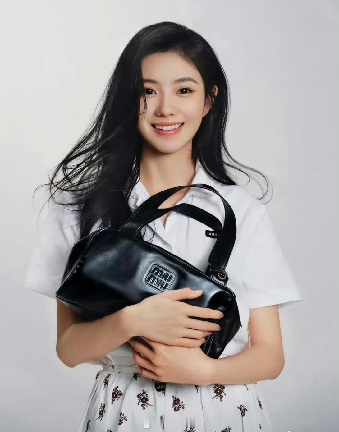 刘浩存、赵今麦同miumiu大片​​​