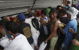 菲律宾三军刚做好准备“单挑中国”的准备，菲总统马科斯却突然收到一个噩耗，宣布全国