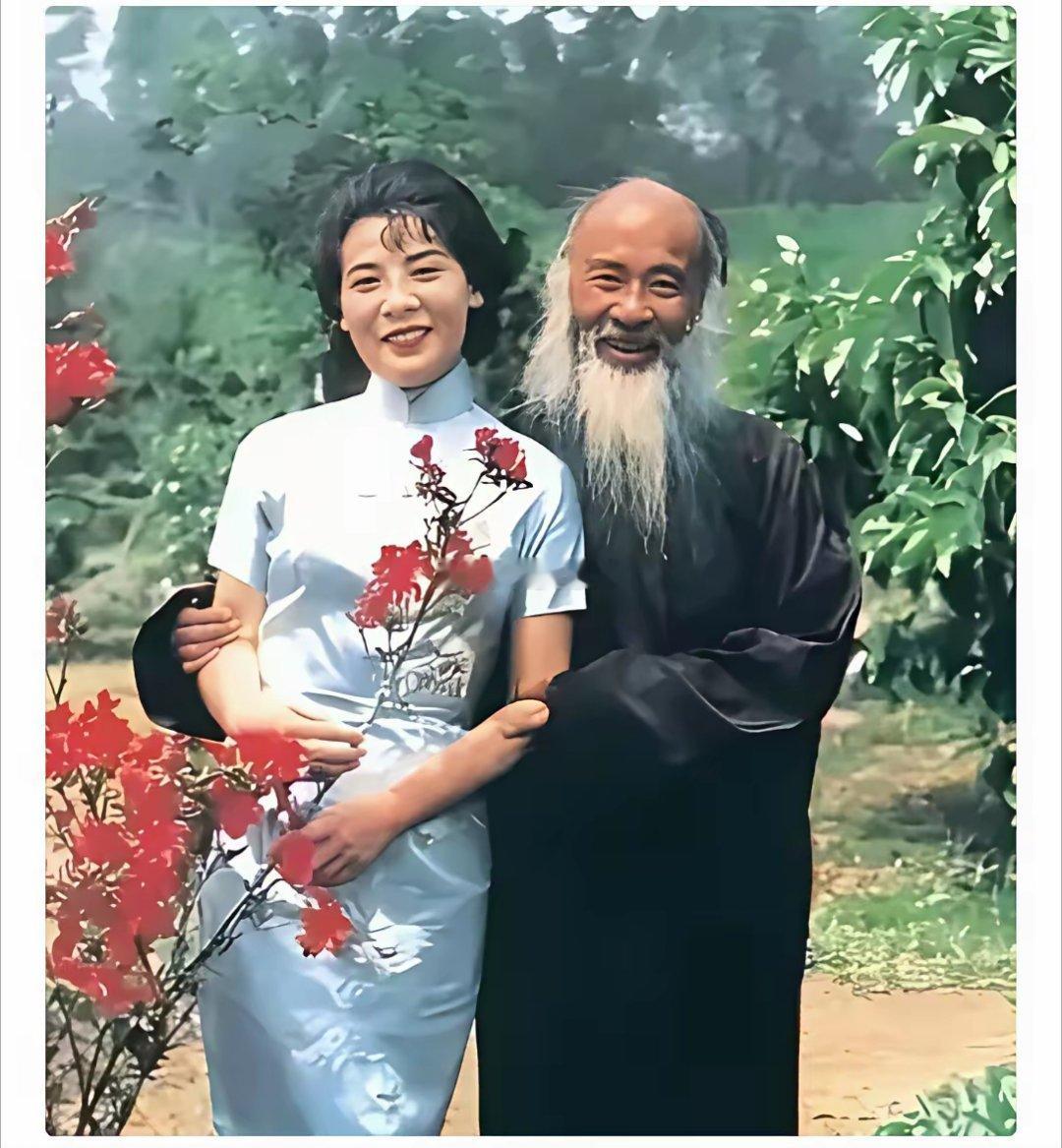 画家张大千是一个见异思迁的人见一个爱一个，连小自己近30岁的学生也没放过​​​