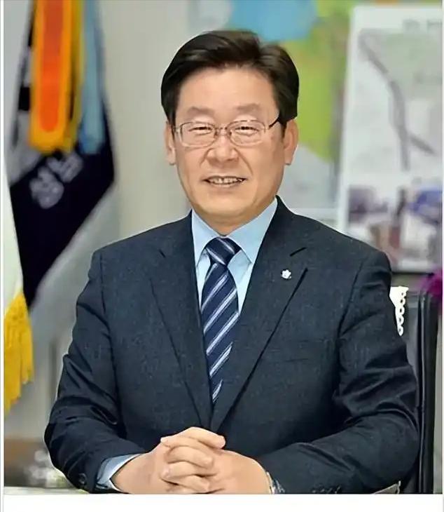 就在刚刚，韩国总统府发布声明，2月19日，针对朝鲜高度评价韩国有关无人机