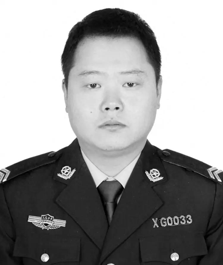 李鑫（1979年6月12日-2024年6月18日），男，壮族，大专文化，云南保山