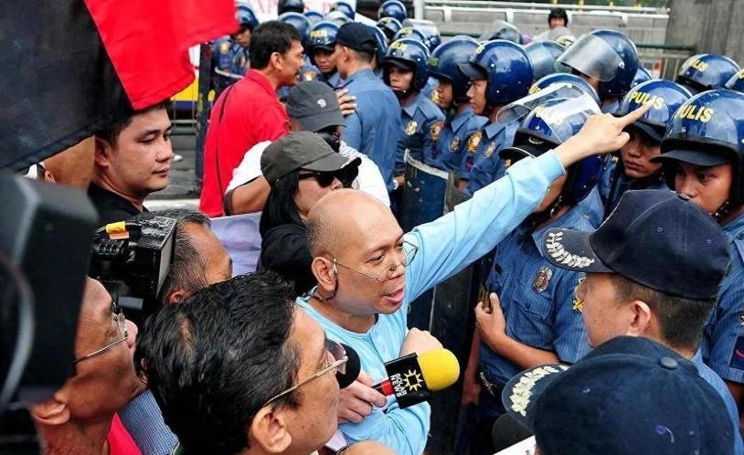 菲律宾政局内斗严重了！两大政治家族公开“开战”菲律宾正陷入一场激烈的政治内斗