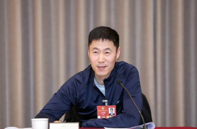 刘国梁养狼成功，现在看看王励勤能不能把狼一个接一个猎杀？原以为在澳门世界杯后，