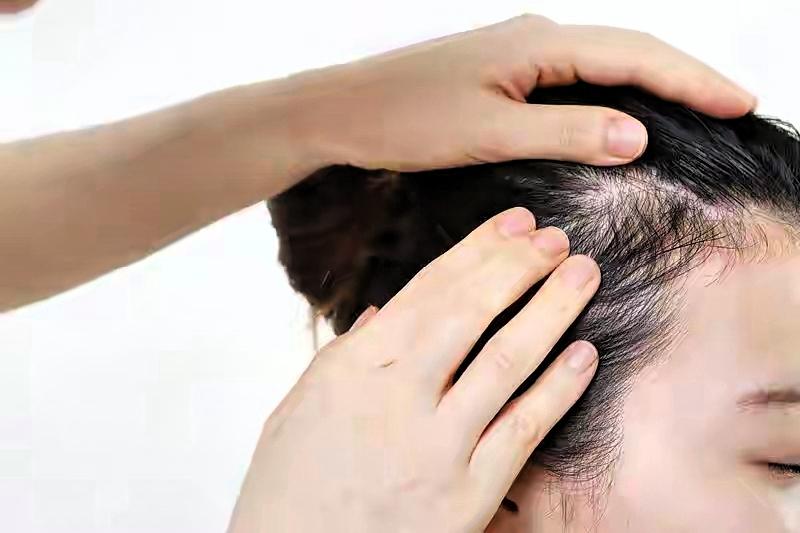 别再只怪岁月了，你的身体可能只是“睡坏了”。我们总把发际线上移、腰围变粗、臀