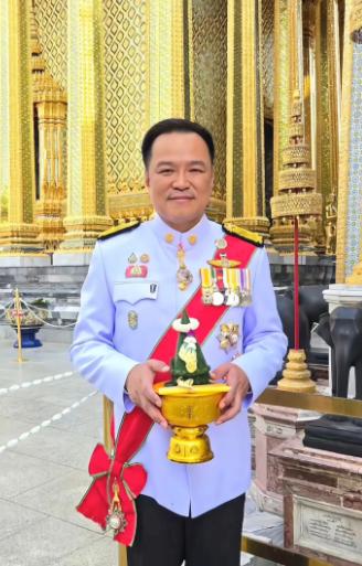 洪森失势柬埔寨动荡，王室回归路遇阻，权谋斗争未终结柬埔寨老总理洪森搞了一辈子政