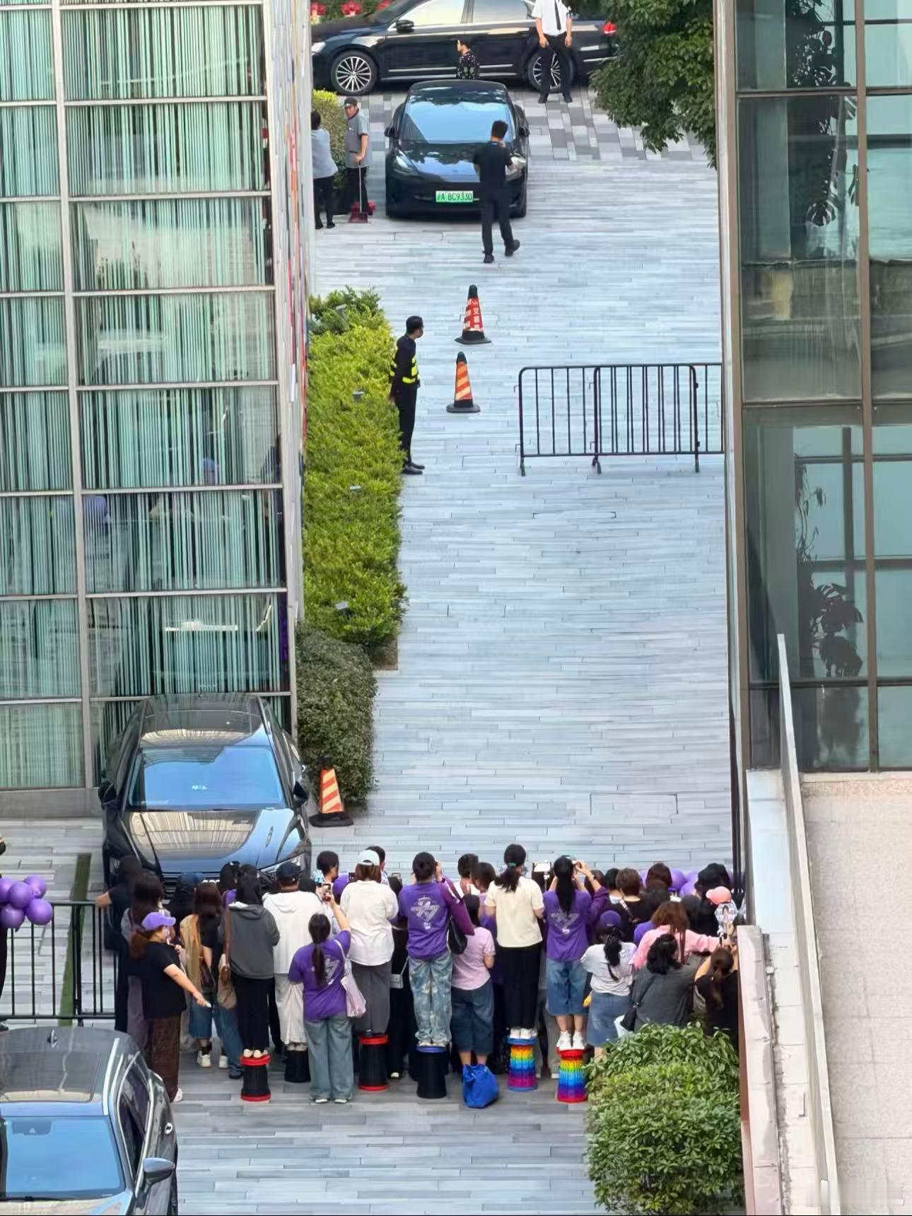 激动，一眼认出谁的兵
