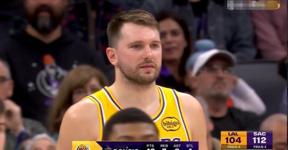 湖人超级巨星东契奇真是无力回天！在今天湖人客场以112：124不敌国王的比赛中，