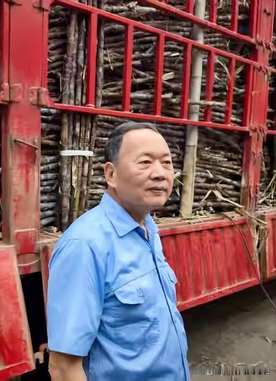 “甘蔗运来我们都要！”广东化州一糖厂主动收购蔗农滞销果蔗，几百辆货车排队两三公里