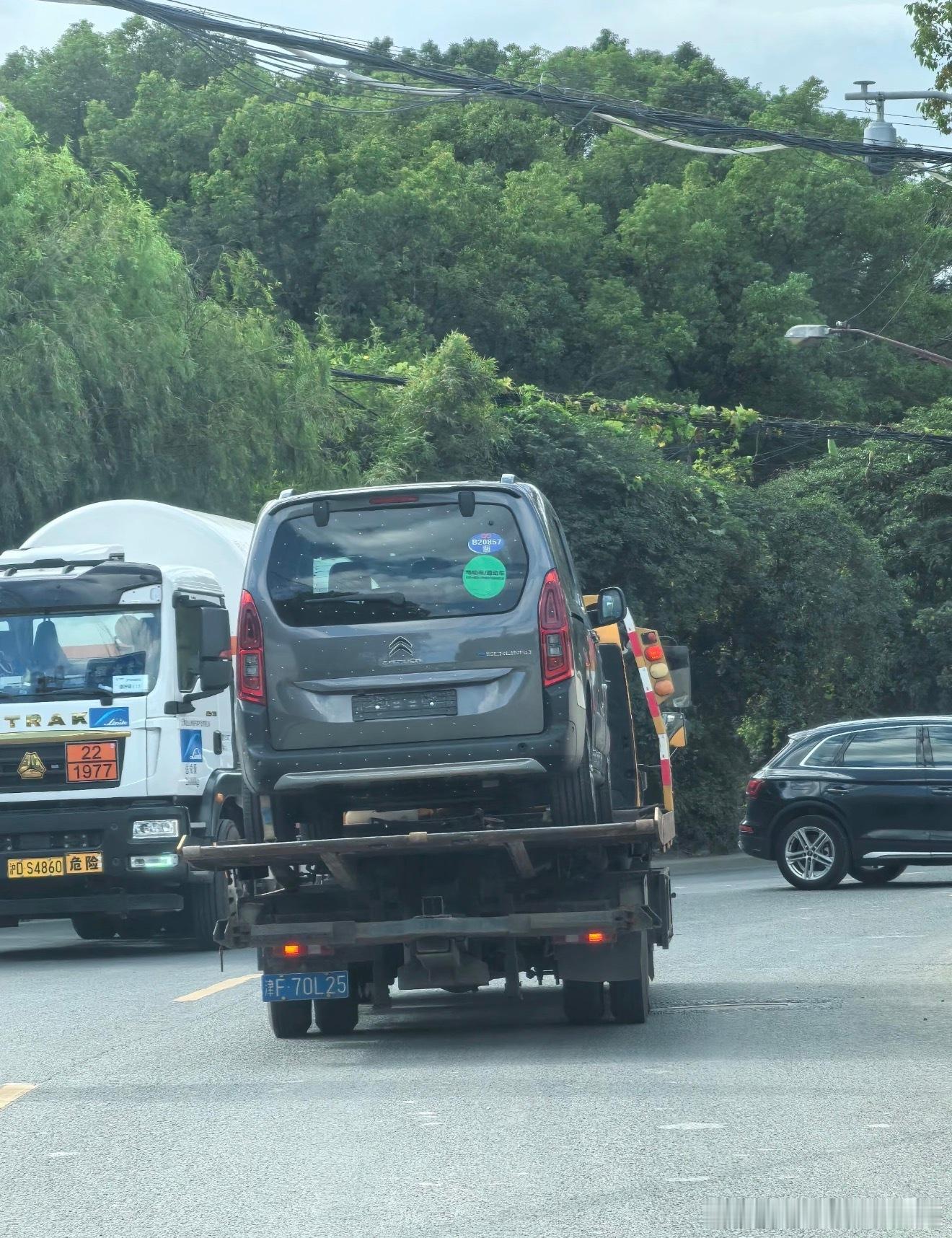 国内出现雪铁龙e-Berlingo！