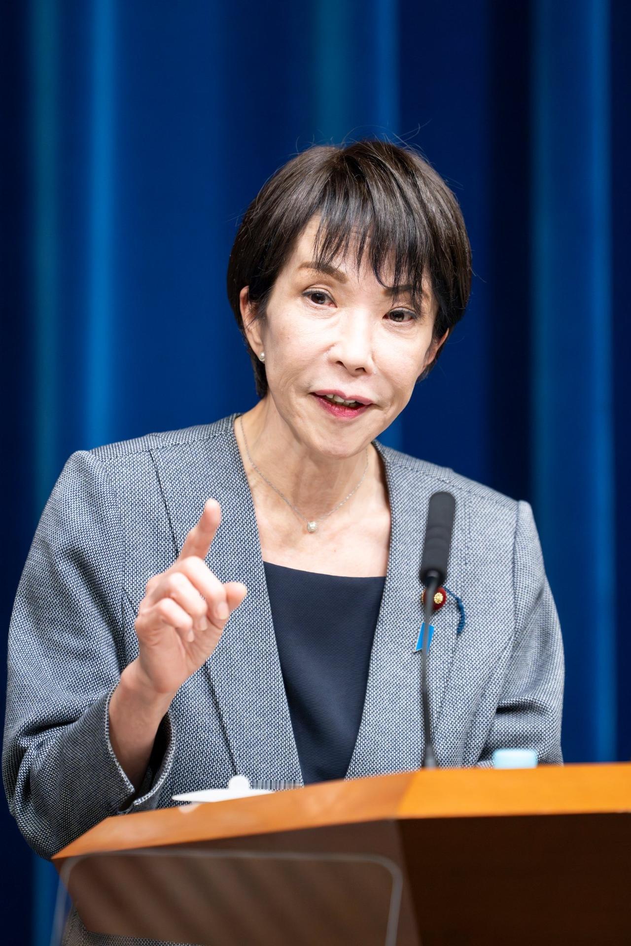 日本首相高市早苗日前发文说：“特别国会会议今天闭幕。我担任总理还不到两个月，