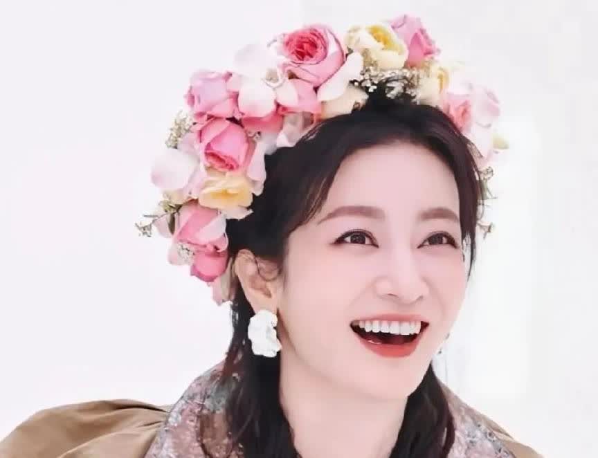 我发现一个有意思的事《浪姐》明明是一个唱跳大舞台结果最后你发现最会唱的居