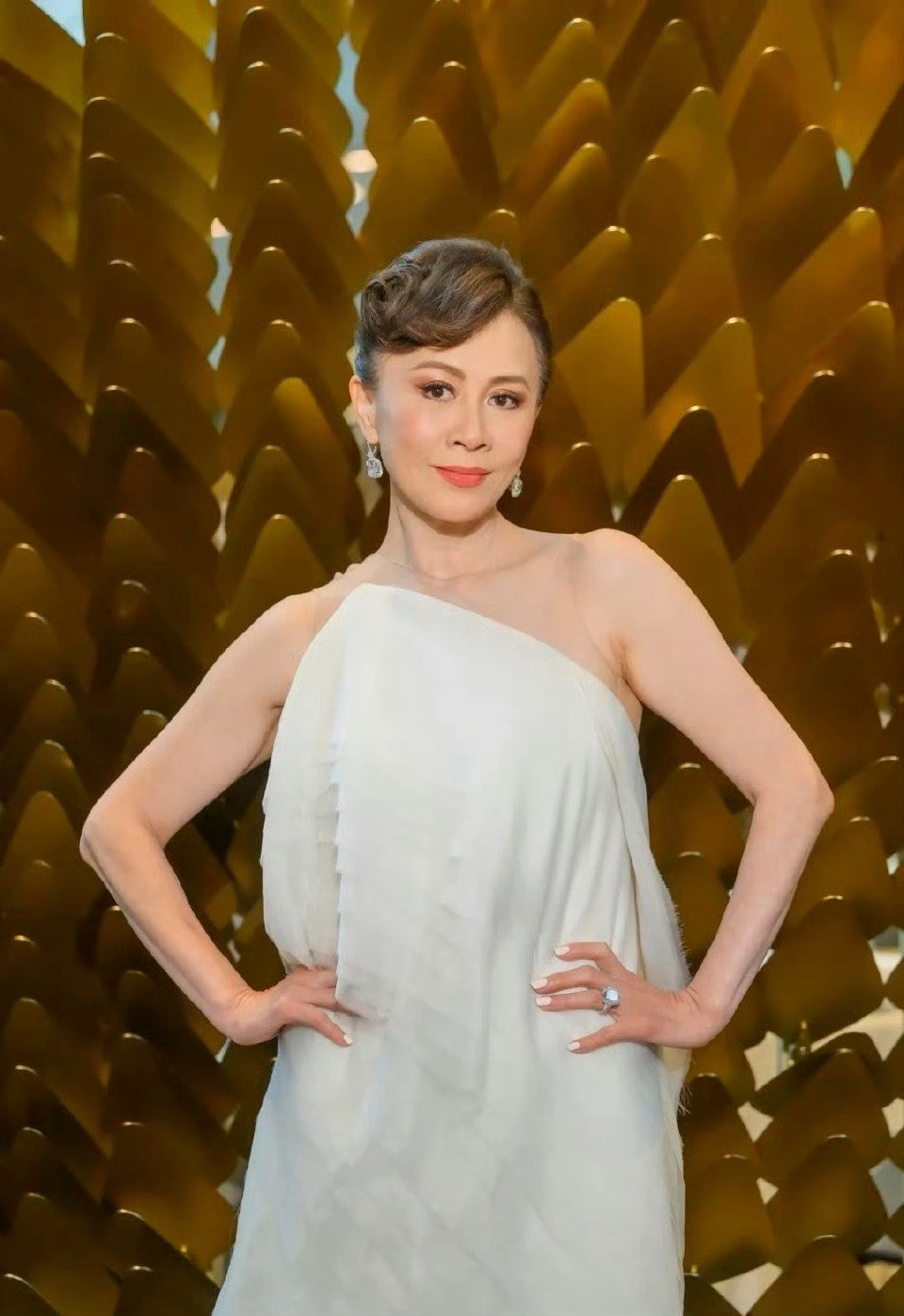 刘嘉玲演绎Fendi2024春夏高定​​​