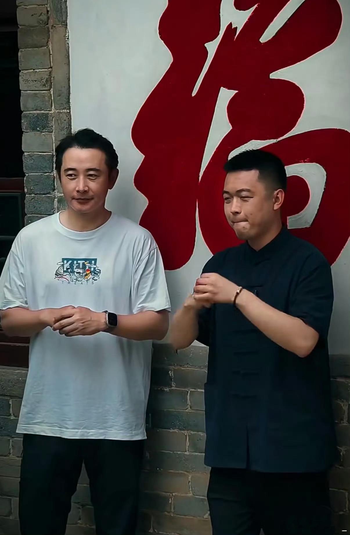 罗晋眼里没光了又没光了，又不是奥特曼，看着这个没光就无语，人家又不是十几岁二十