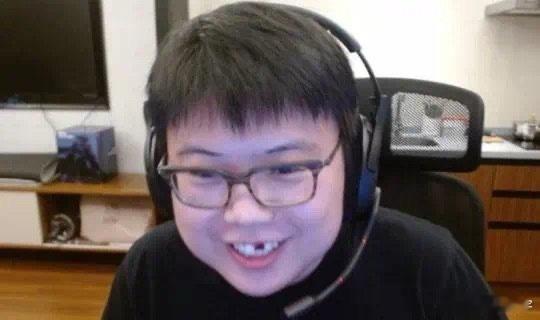 查理斯：当时明明一眼都能看出来是sccc的问题，但是所有人都不说他，都在说毛哥，