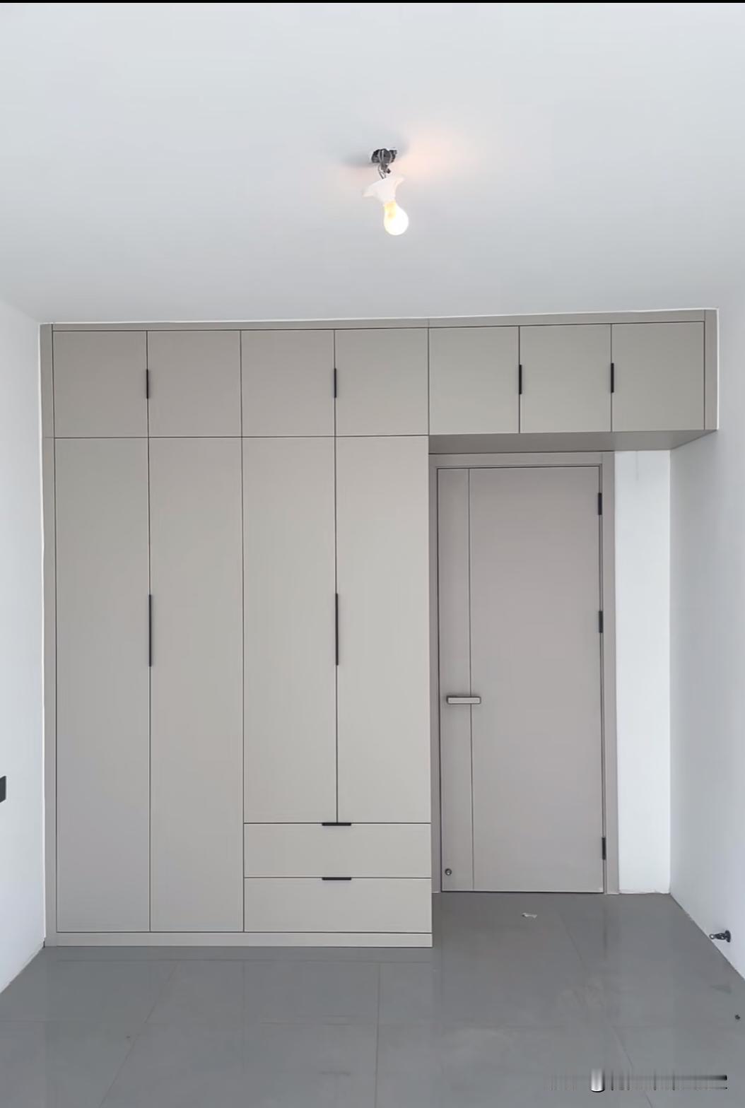 我不自信了，真的不好看吗？都说过时了…可是我喜欢这种有拉手和跨门柜方便储