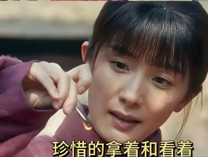 《生万物》导演刘家成说了为什么知道杨幂演技差，还要坚持让她当女主的原因。他说: