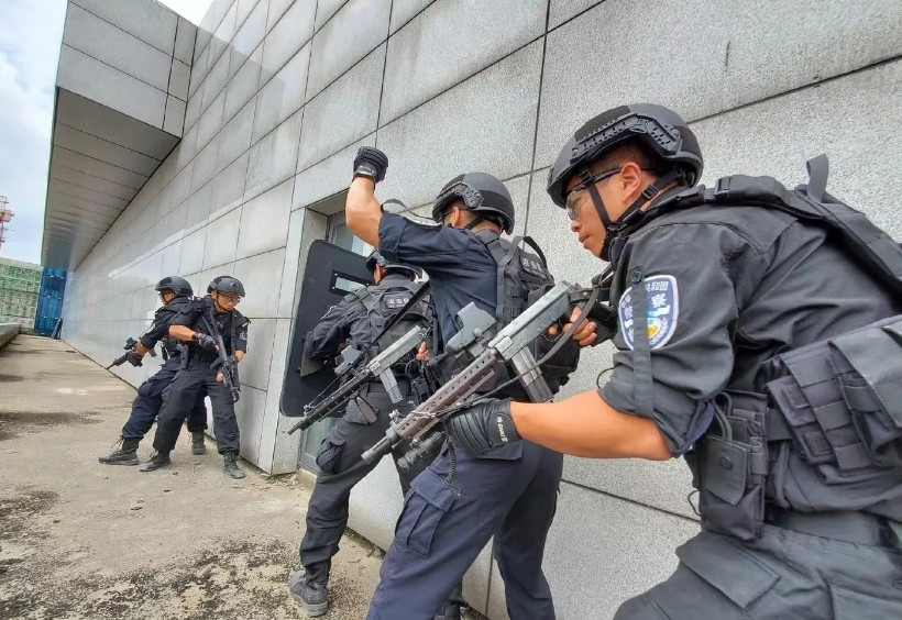 中国特种部队训练“在多种复杂地形中，实施高强度、全方面、多科目训练，包括在敌后深