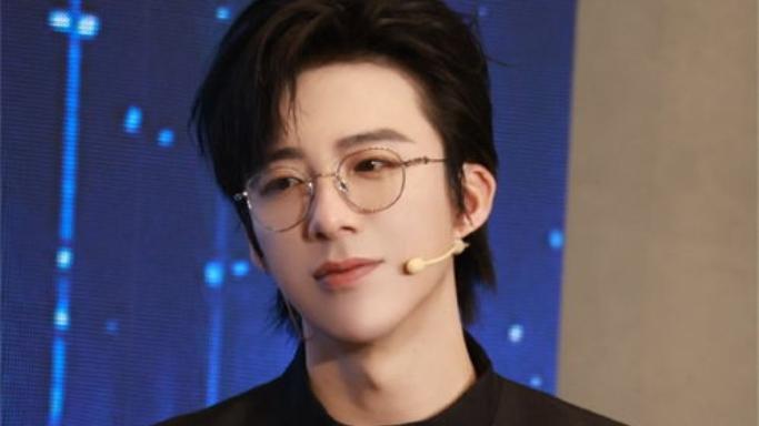 你知道吗？刘宇宁曾自曝离婚无娃。2023年，他在直播中坦荡承认，22岁时与素人前