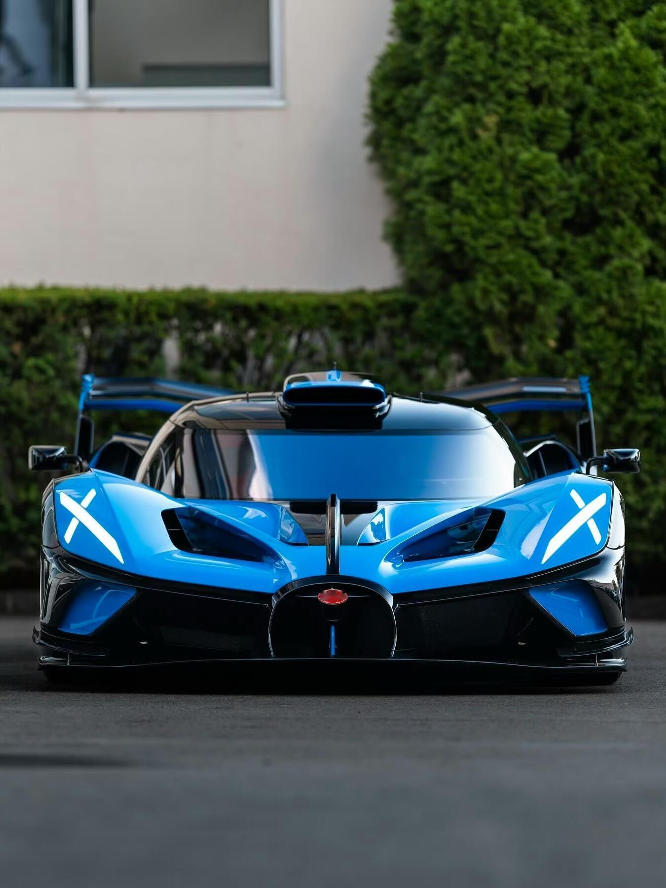 全球限量40台👉布加迪Bolide