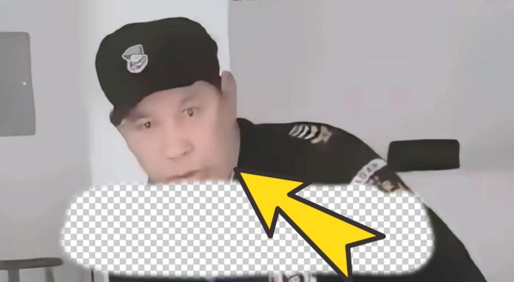 一泡尿的代价！长沙保安轰走退伍老兵，全网怒喷：小人得志太可怕！天哪，这事听着