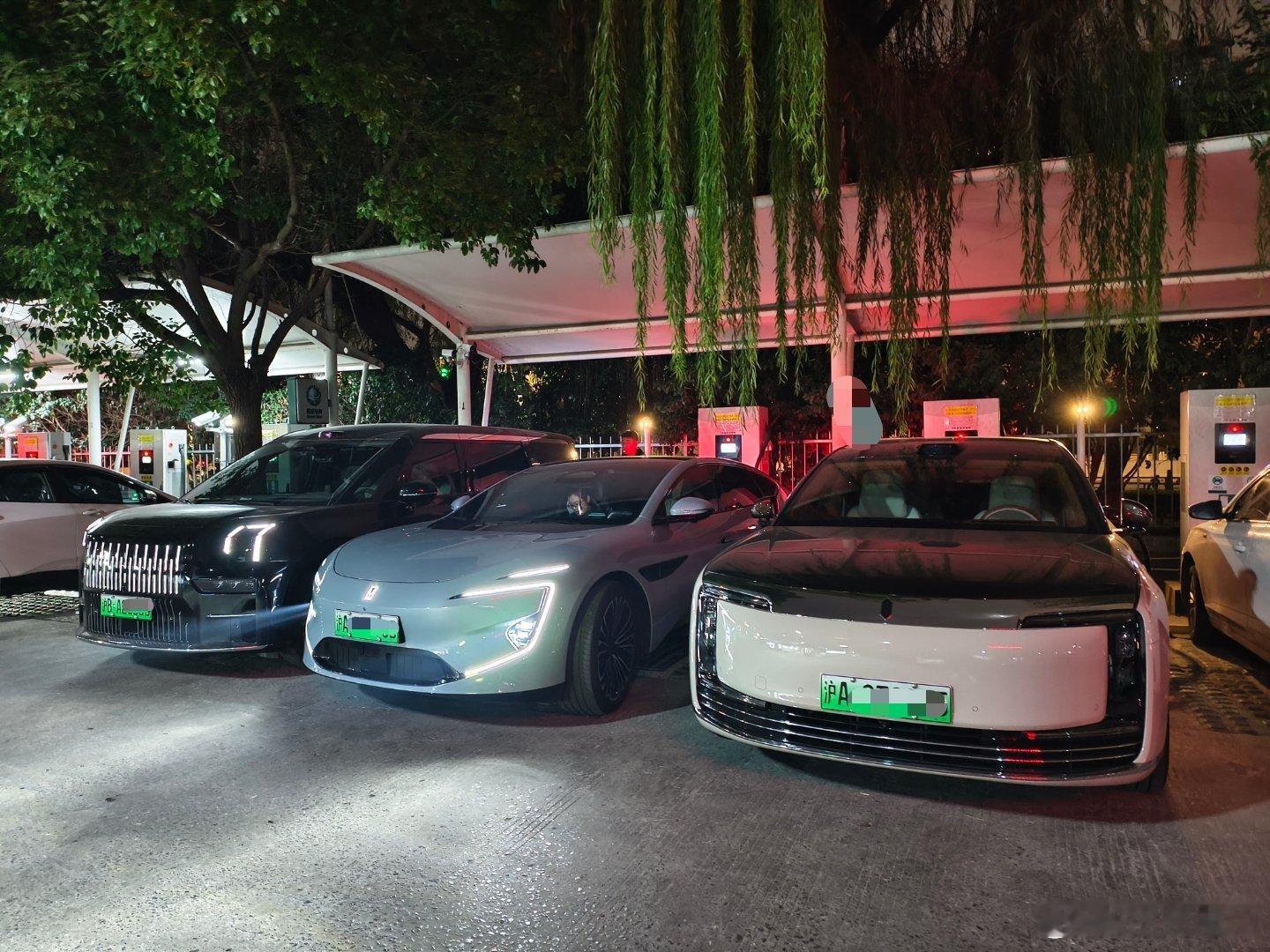 5毛一度的电，尊界和009来了都得奶一口。新能源汽车