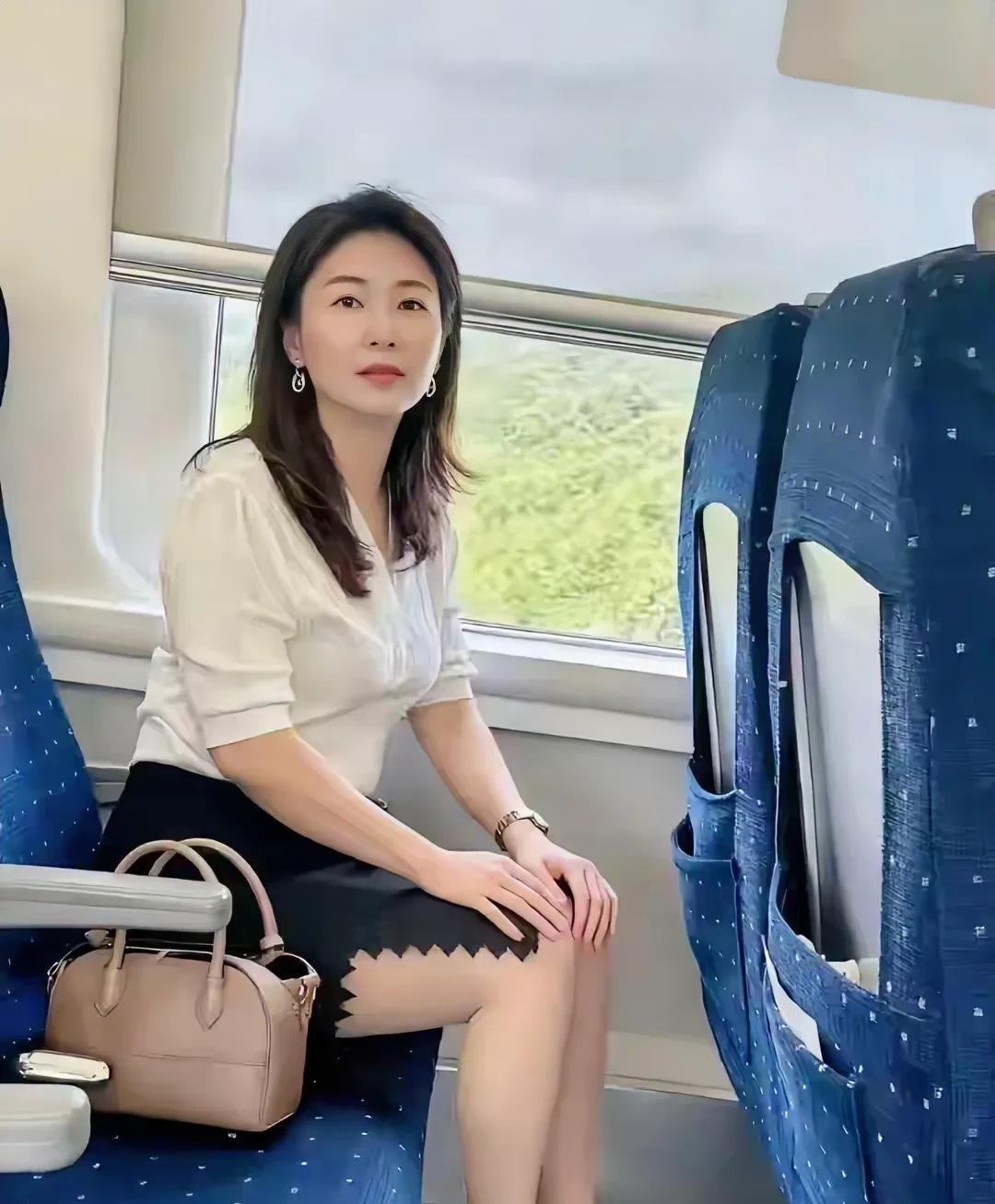第一次坐高铁，我是不是落伍了？