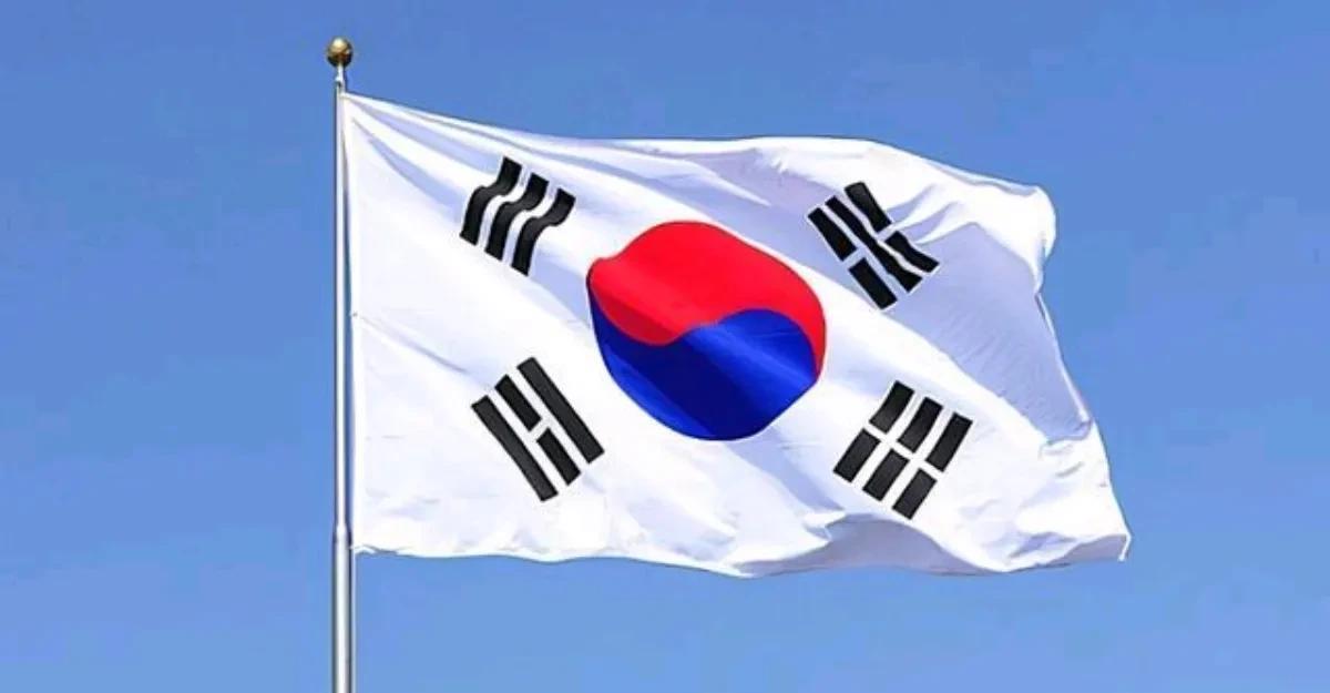 对中国降格了！基本可以确定特朗普和李在明都不会出席9.3阅兵！7月18日，根据法
