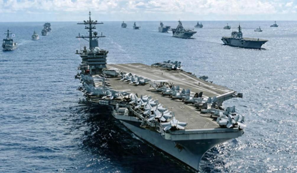 林肯号闯马六甲后“失联”，美军12架F-15E驰援，目标直奔伊朗？ 就在1月