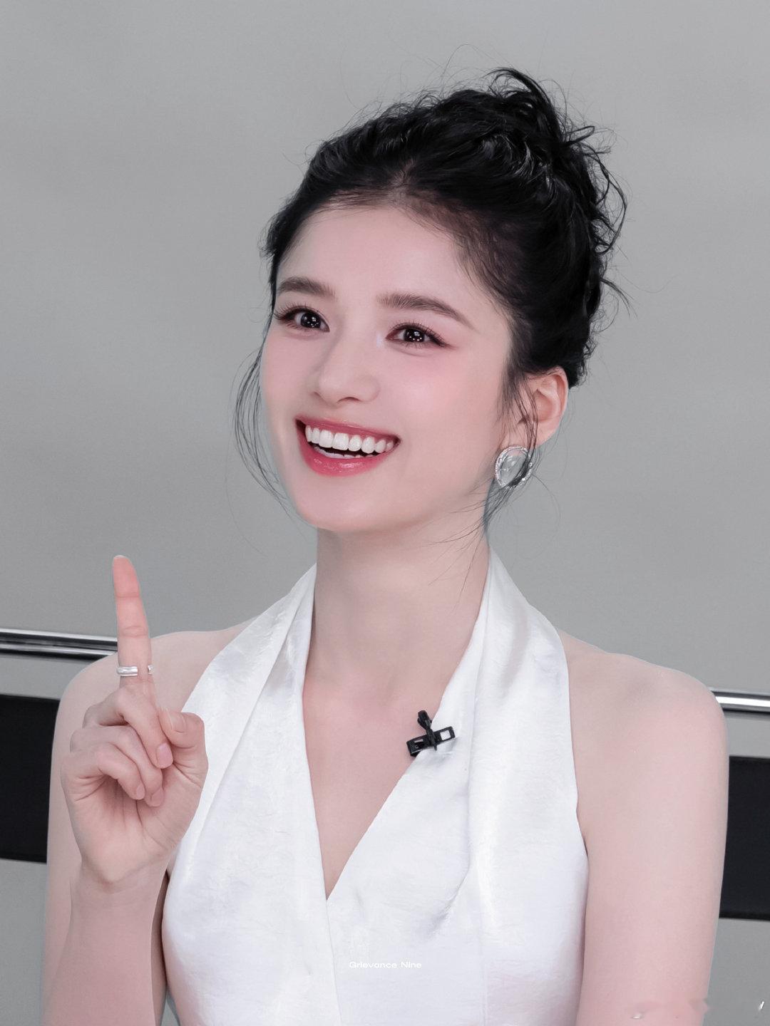 #张婧仪#女神降临​